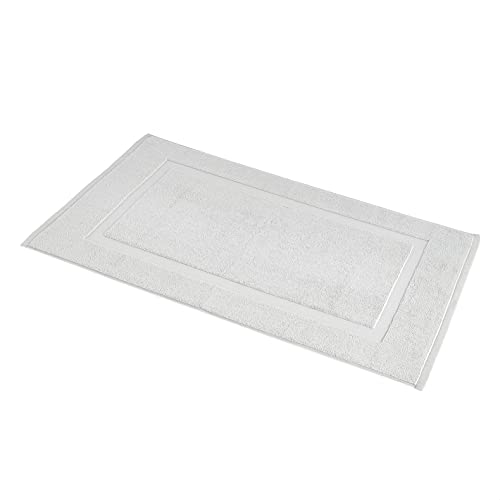 Amazon Basics Banded Bathroom Bath